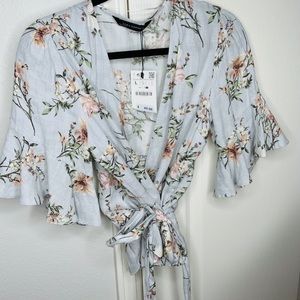 🌸Zara flower spring wrap blouse - NWT - large